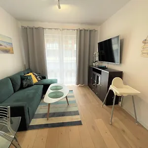 Al-dom Ogrodowa Bocianie Gniazdo Z Garażem Apartament